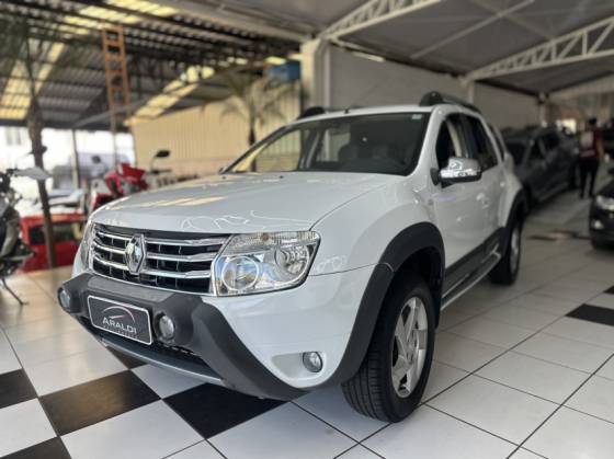 RENAULT DUSTER 1.6 DYNAMIQUE 4X2 16V FLEX 4P MANUAL RENAULT DUSTER 1.6 DYNAMIQUE 4X2 16V FLEX 4P MANUAL